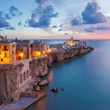 - 3 Con Giardino Vicino Il Mare
